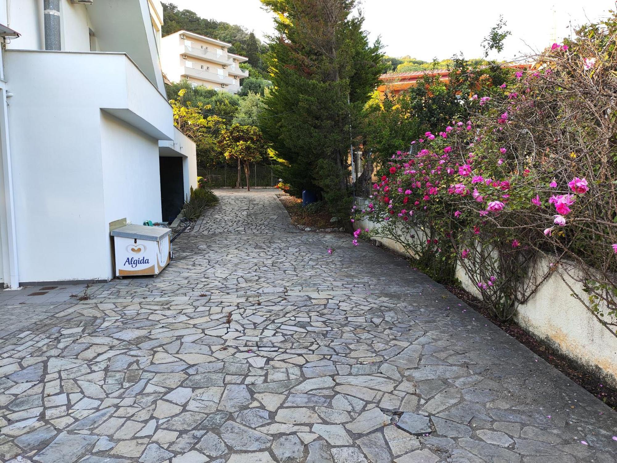 Theros Blu Sarakiniko (Epirus) Εξωτερικό φωτογραφία